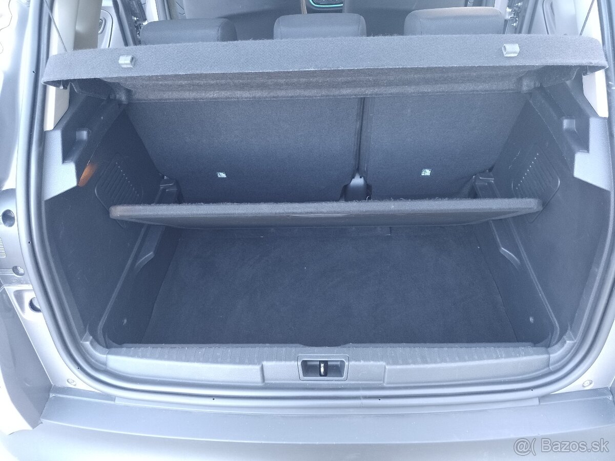 Predám Renault Captur 0.9 tce,rv:2016 - 11