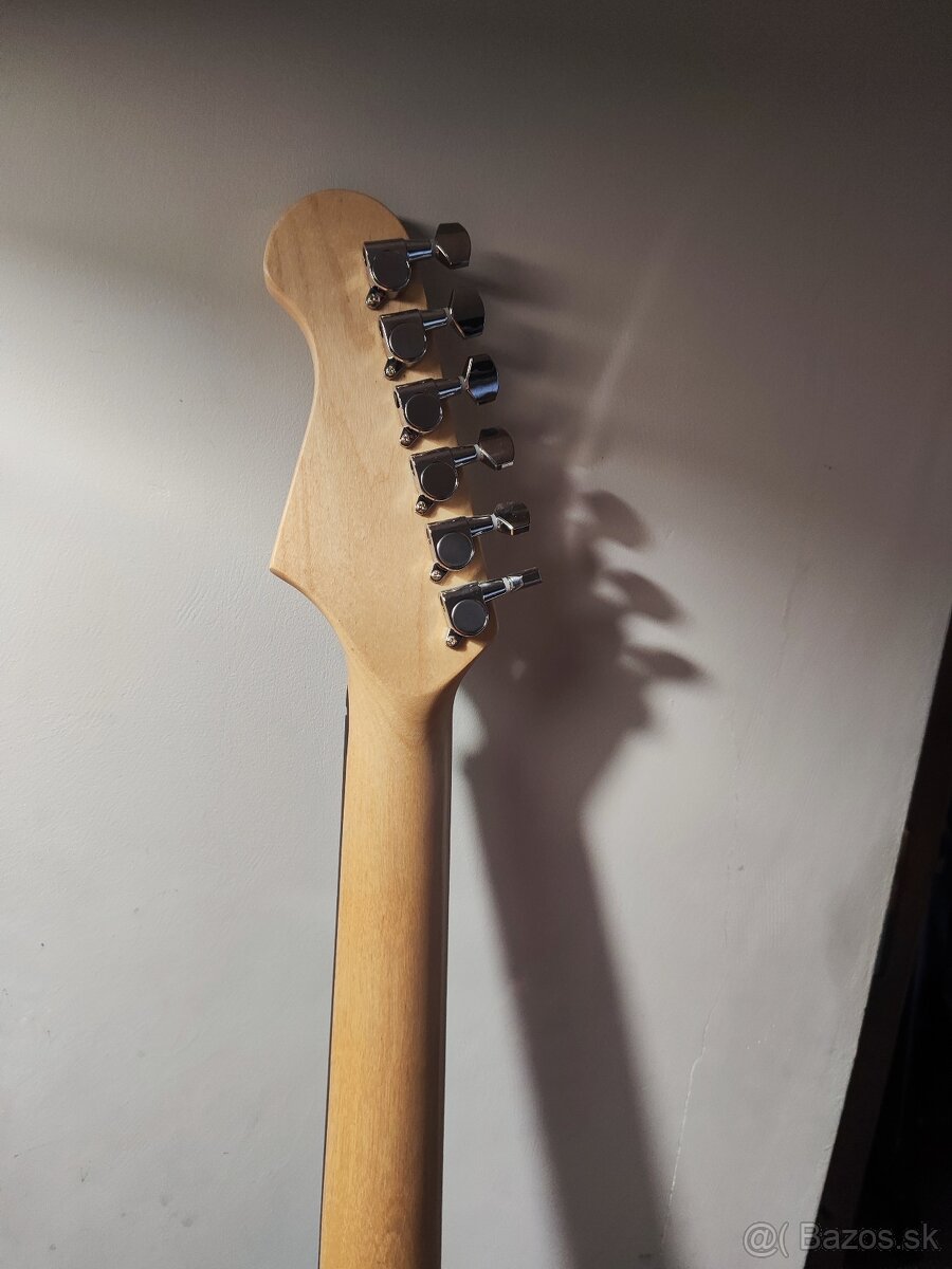 Eelektricka gitara - 11