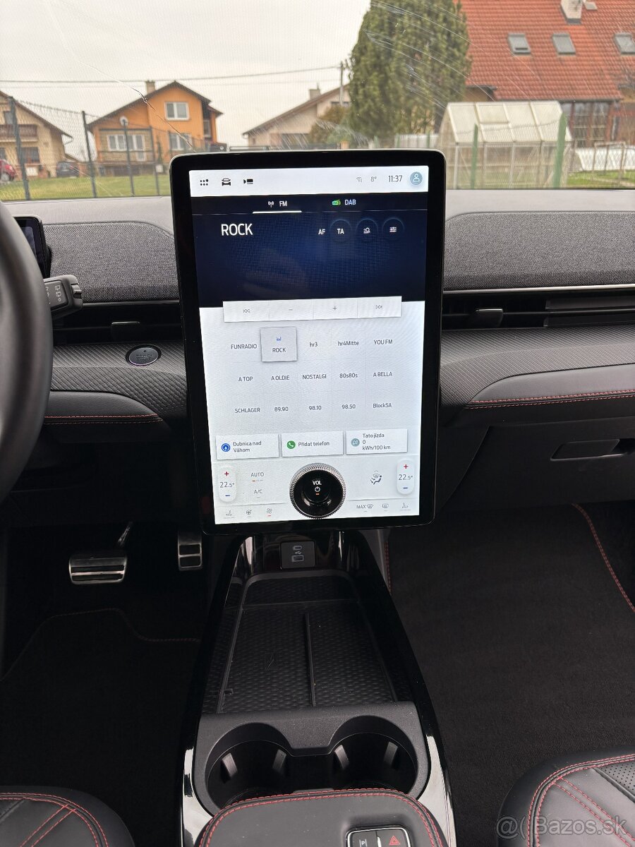 Mustang Mach-E 4x4 ER , 98 KWH , 351 koní odpočet DPH - 11