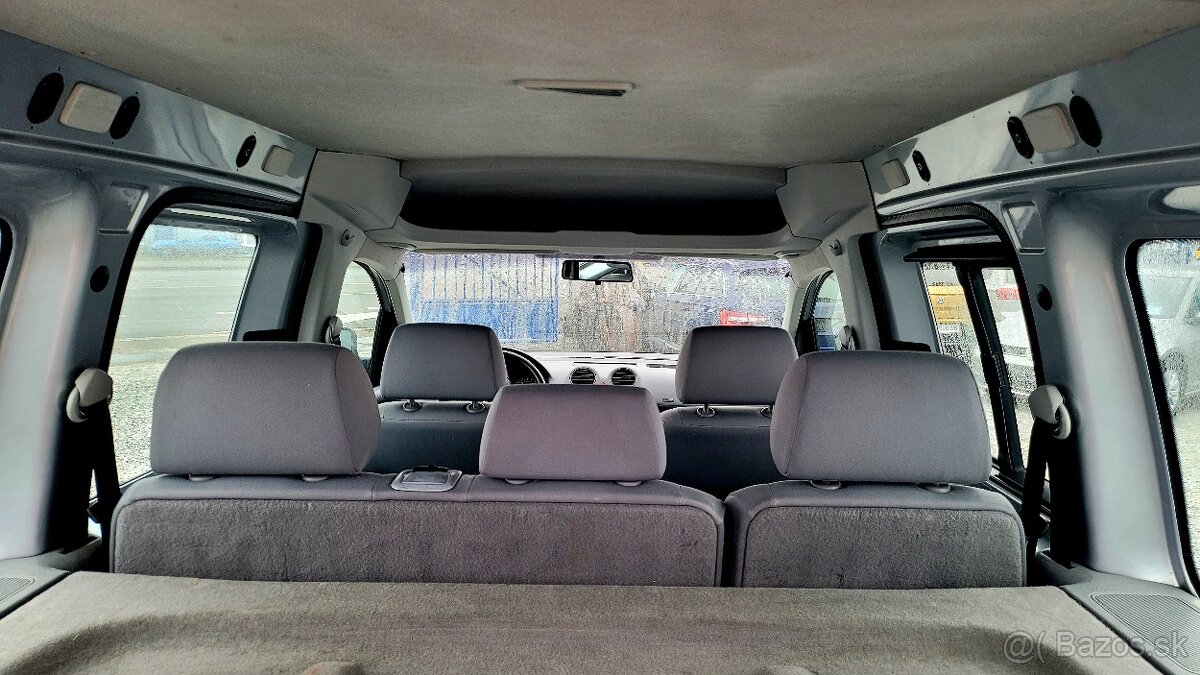 Volkswagen Caddy Kombi 1.9 TDI 5M - 11