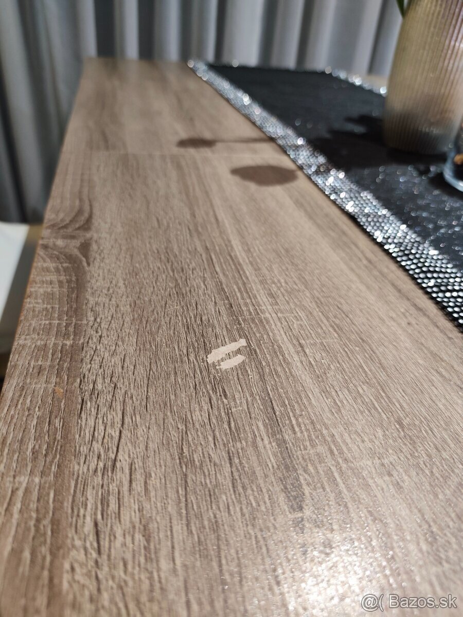 Jedálenský stôl - 11