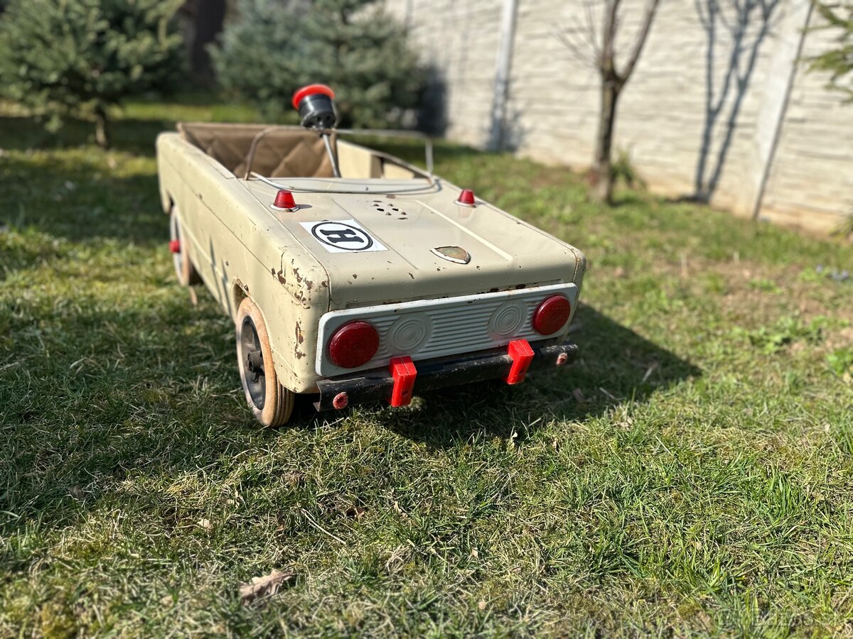 Slapaci auticko - 11