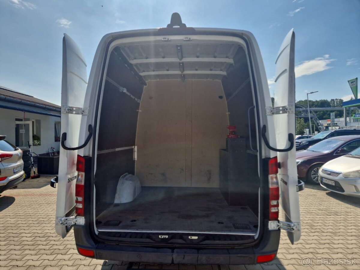 Predám Mercedes-Benz Sprinter 318 CDI 135 KW Automat - 11