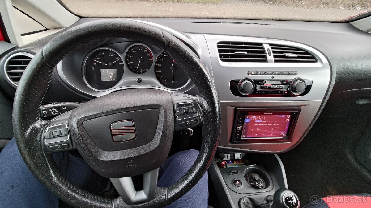 Seat Leon 1,6 benzín + plyn, r.v. 2010, 75kw, nájazd 195 000 - 11