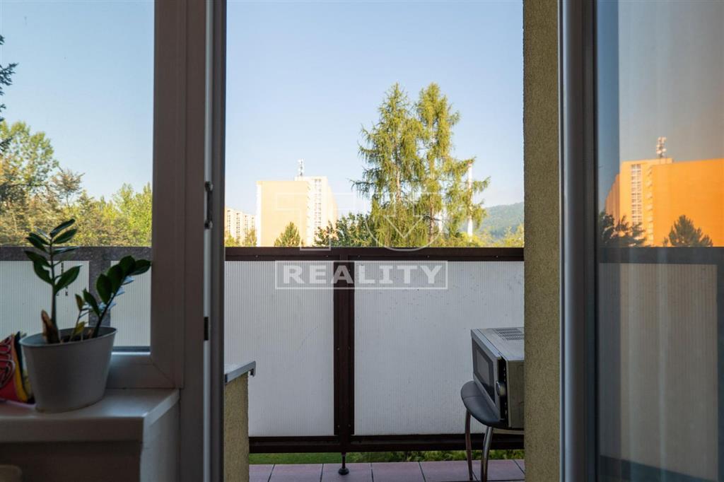 (REZERVOVANÉ)2 IZBOVÝ BYT, ŽILINA-VLČINCE II, VÝŤAH,... - 11