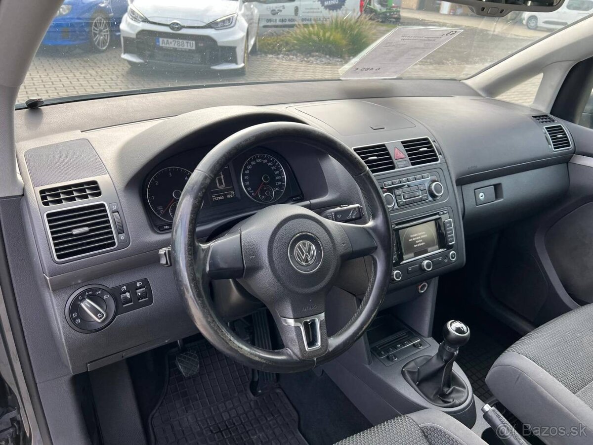 Volkswagen Touran 1.6 TDI BlueMotion Technology Comfortline - 11