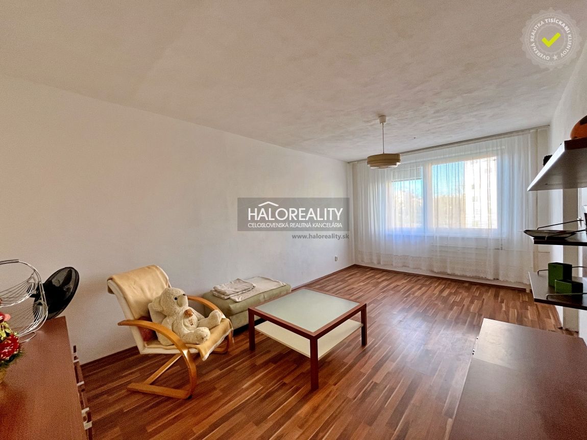 HALO reality - Predaj, trojizbový byt Levice, Rybníky III, p - 11