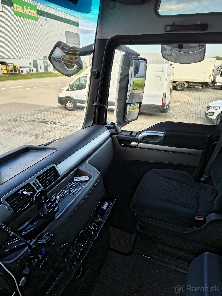 MAN TGX 18.440 + hydraulické čelo - 11