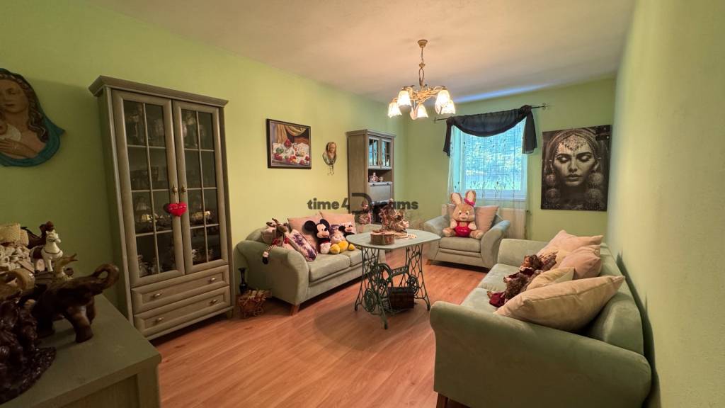 NA PREDAJ 4 izbový rodinný dom Nitrianske Hrnčiarovce - 11