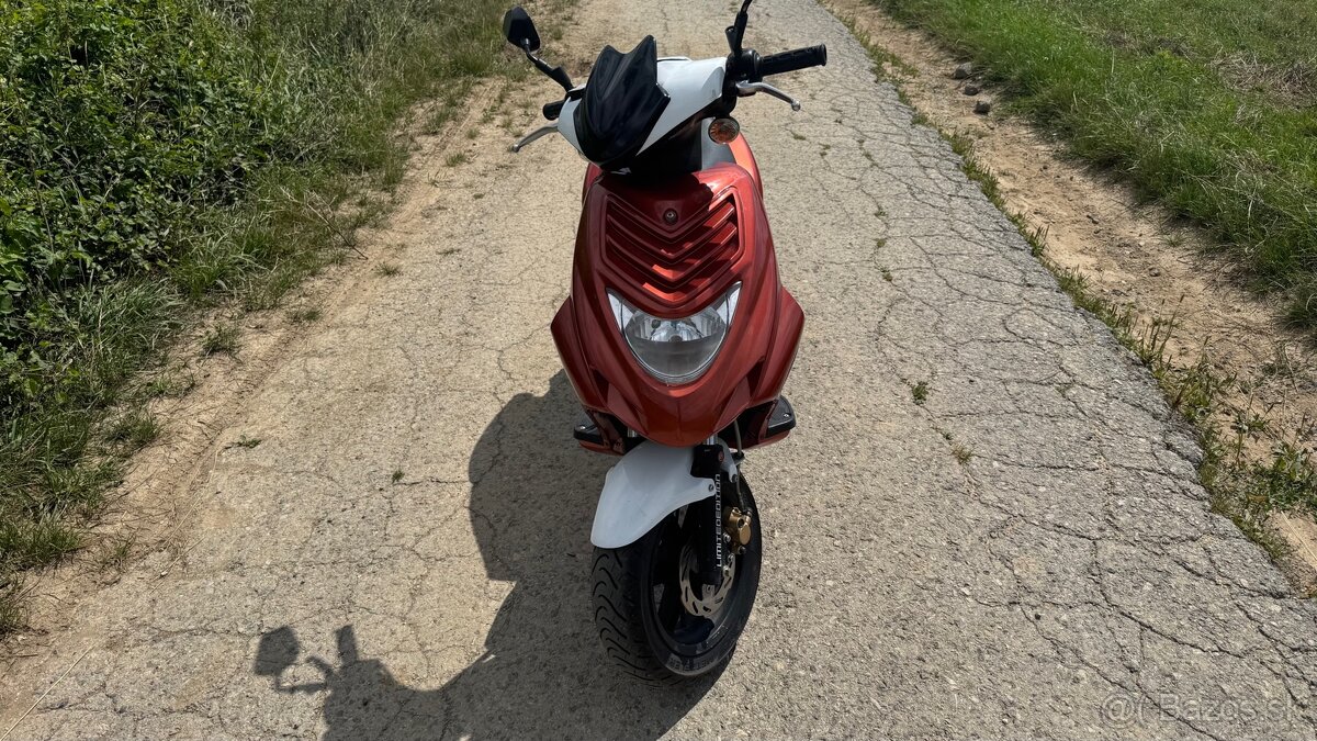 Skúter cpi 49cm3 - 11