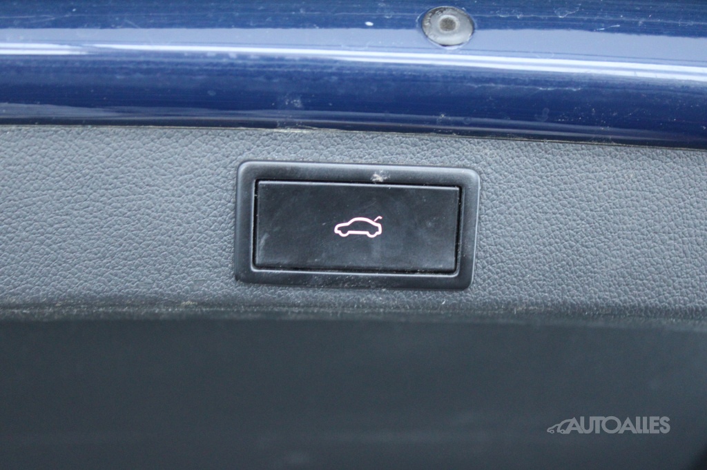 Škoda Octavia Combi 2,0 TDi 110 kW STYLE - 11