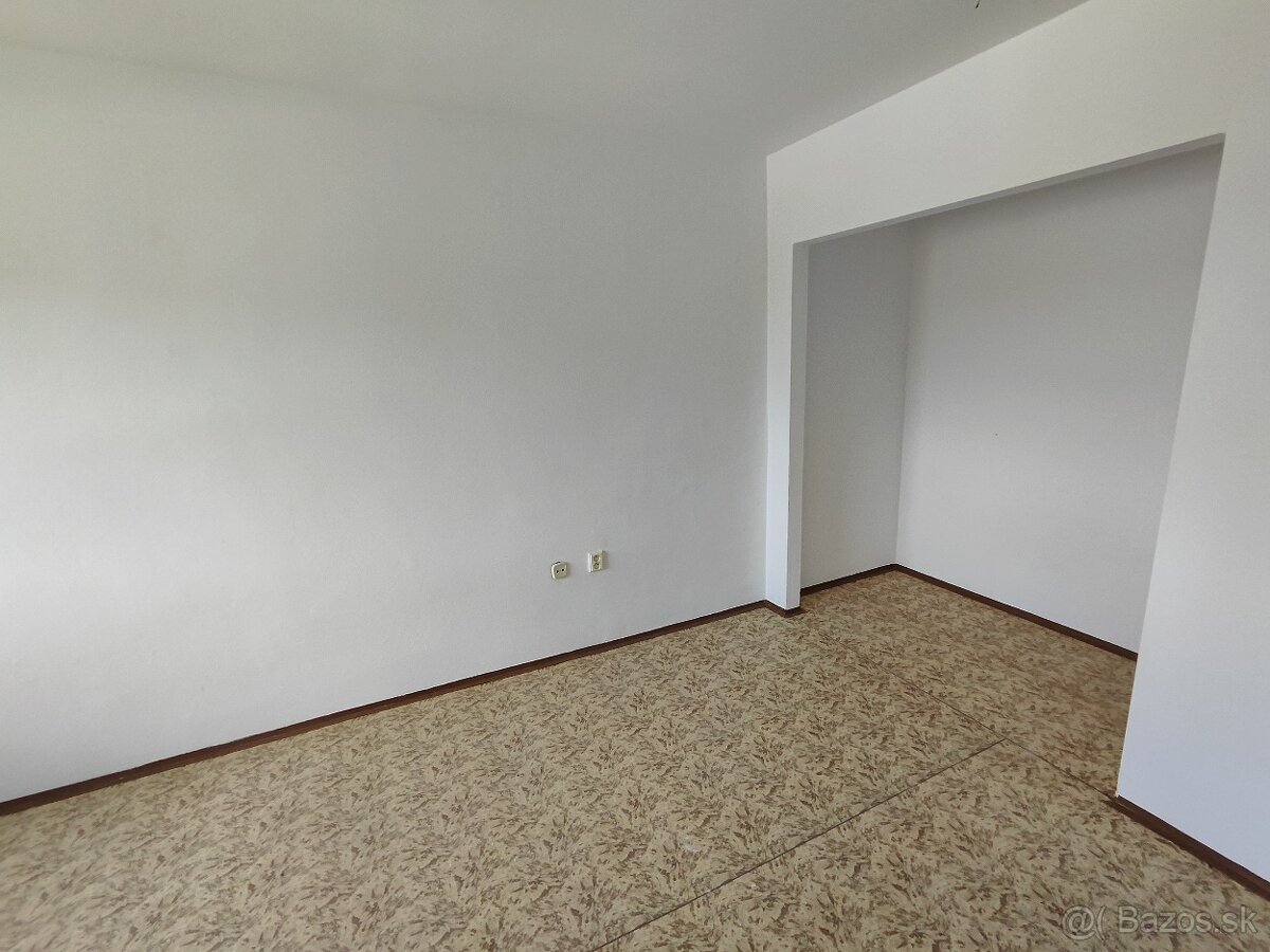 Predaj 1 iz.bytu 34m2,Lipt.Lúžna - 11