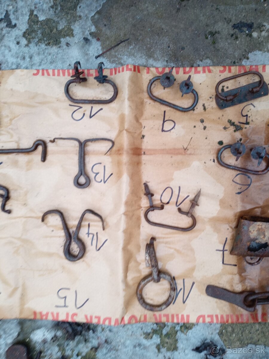 Staré drobnosti na dekoráciu - 11