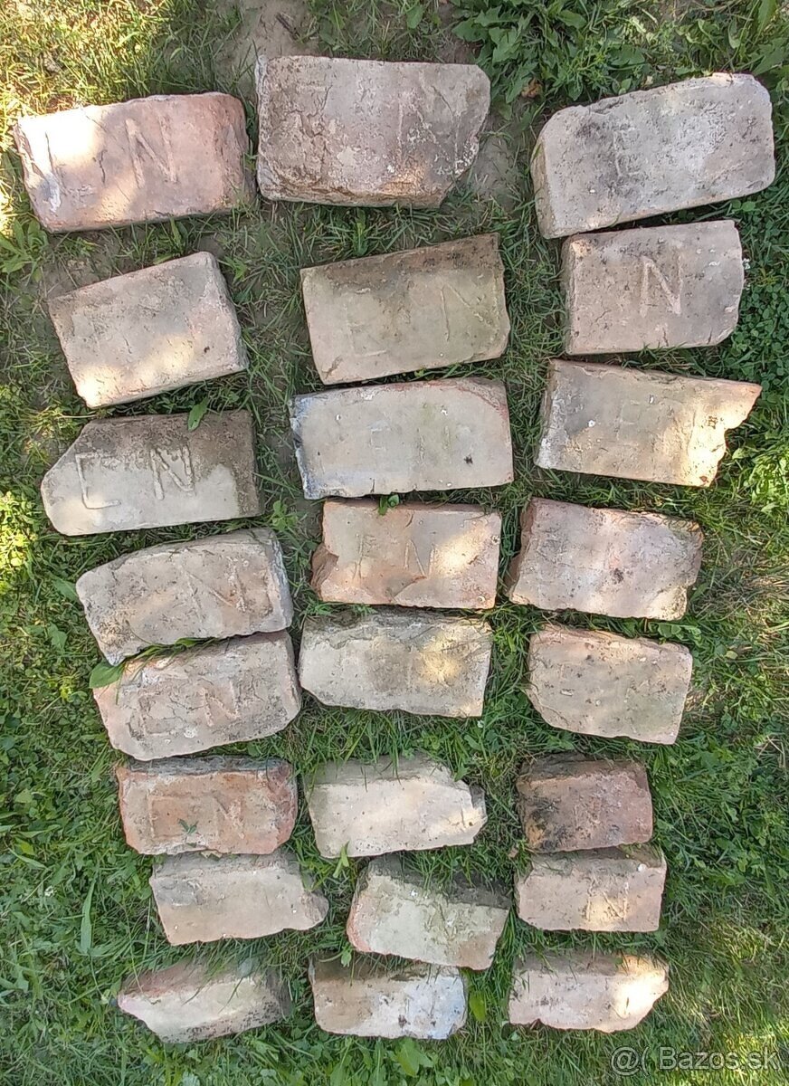 staré značené tehly - 11