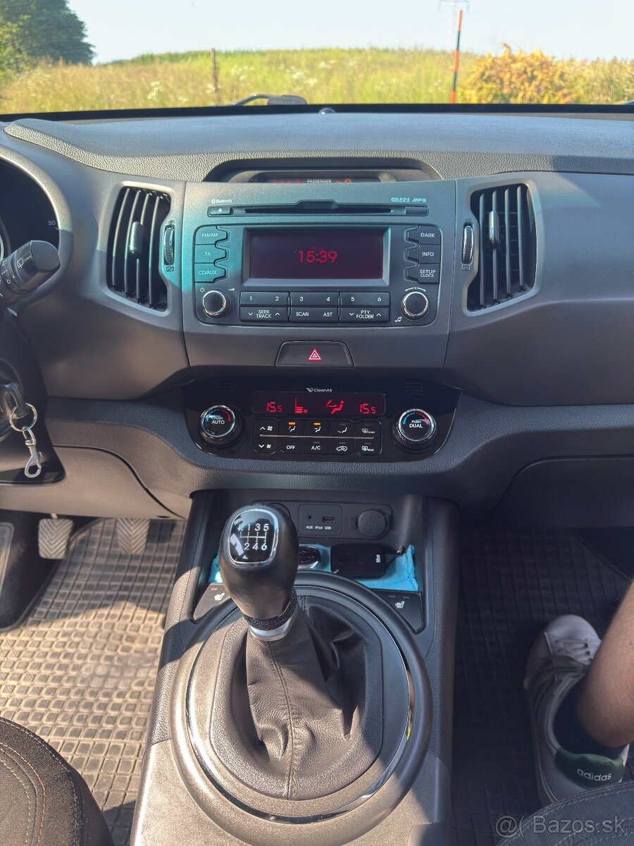 Kia Sportage 1.7 CRDi 2WD EX - 11