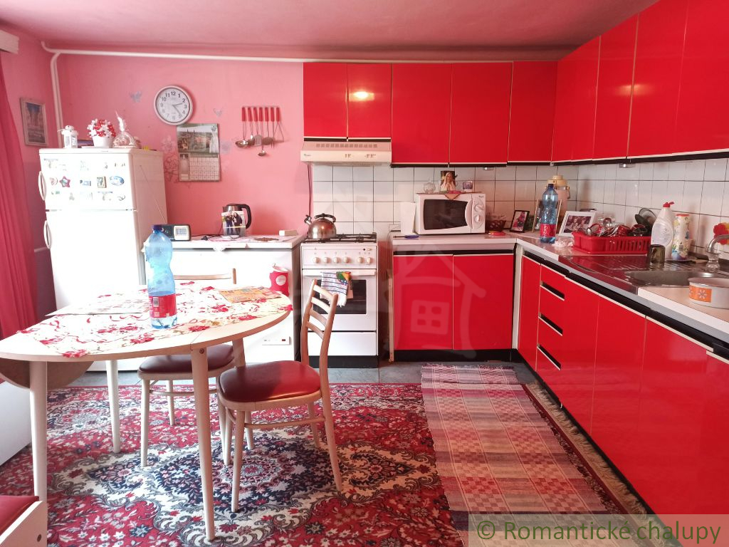 Rodinný dom na predaj v tichej lokalite pri Vranove n. T.- - 11