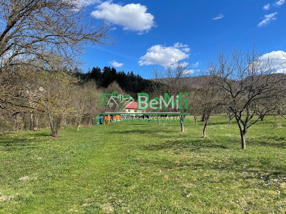 011-14-MIKUa - Ponúkame na predaj jedinečný stavebný pozemok - 11