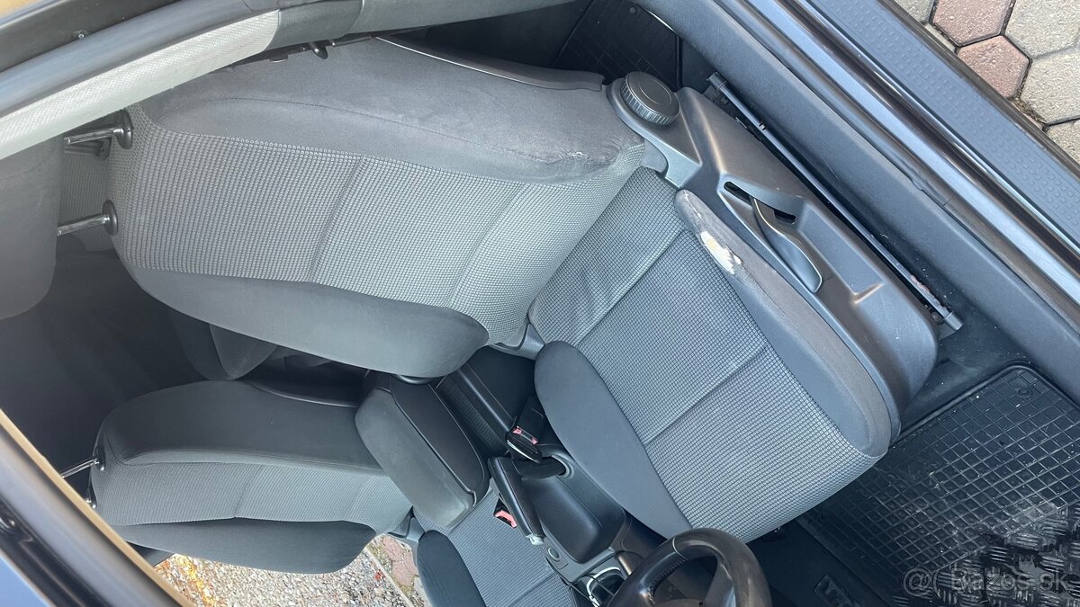 Audi a3 8p 1.9 TDi 77Kw - 11