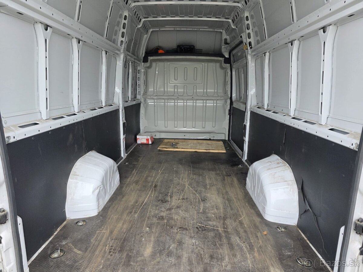 Citroën Jumper 2.2 BlueHDi 121 kW L4H3 - 11