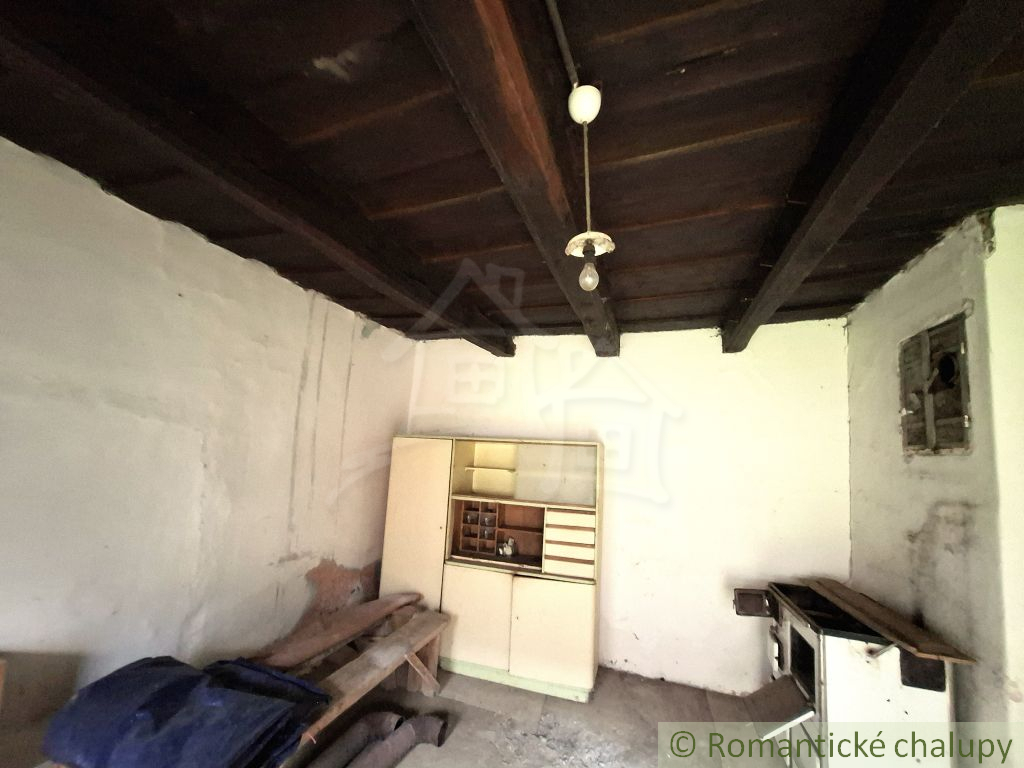 Priestranný pozemok s domami – ideálne miesto pre ranč, fa - 11