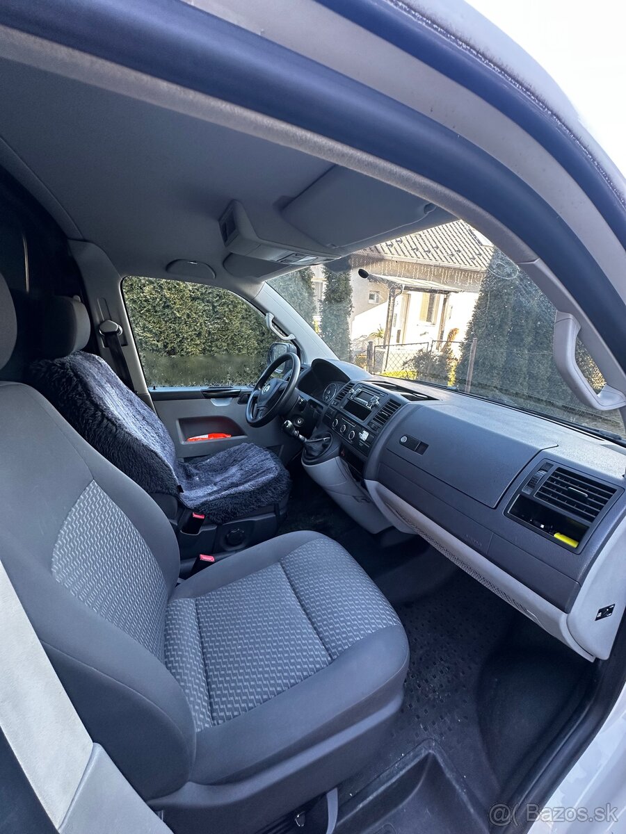 VW Transporter 2.0tdi - 11