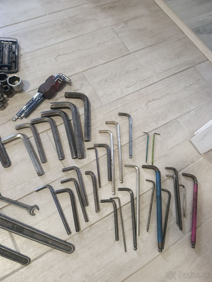 Náradie, ložiská, kľúče - 11