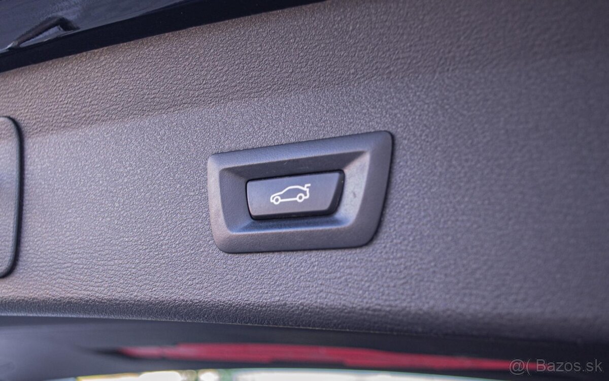 BMW X1 xDrive 25d 170kW automat - 11