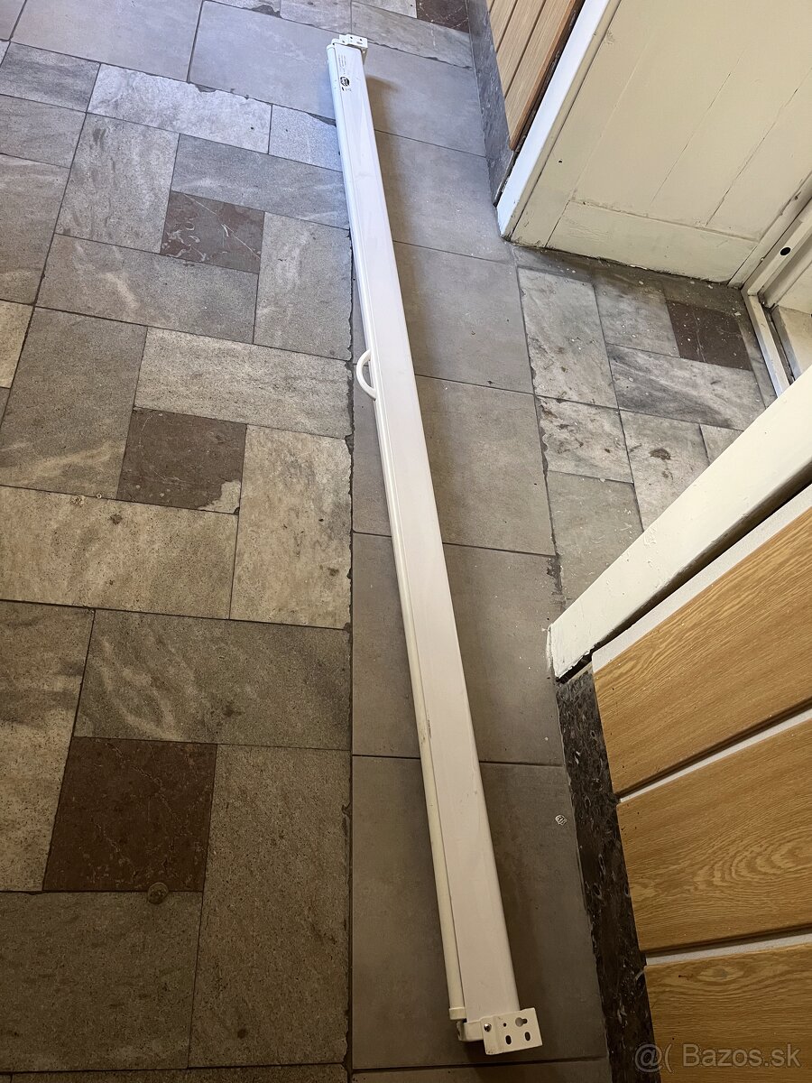 Chladnička, mraznička, chladiaca vitrína, projekčné plátno, - 11