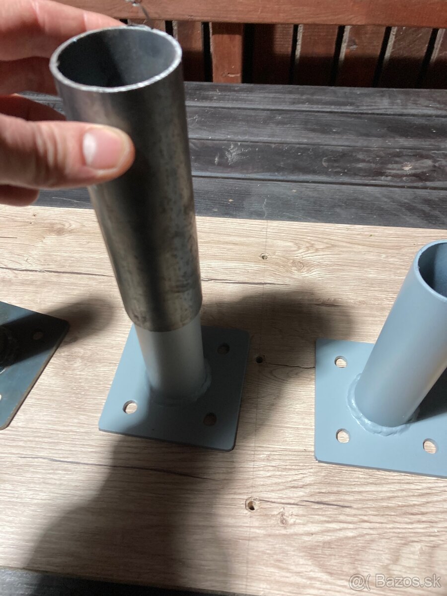 Nátrubok s platňou - jednoduchá montáž stĺpikov - 11