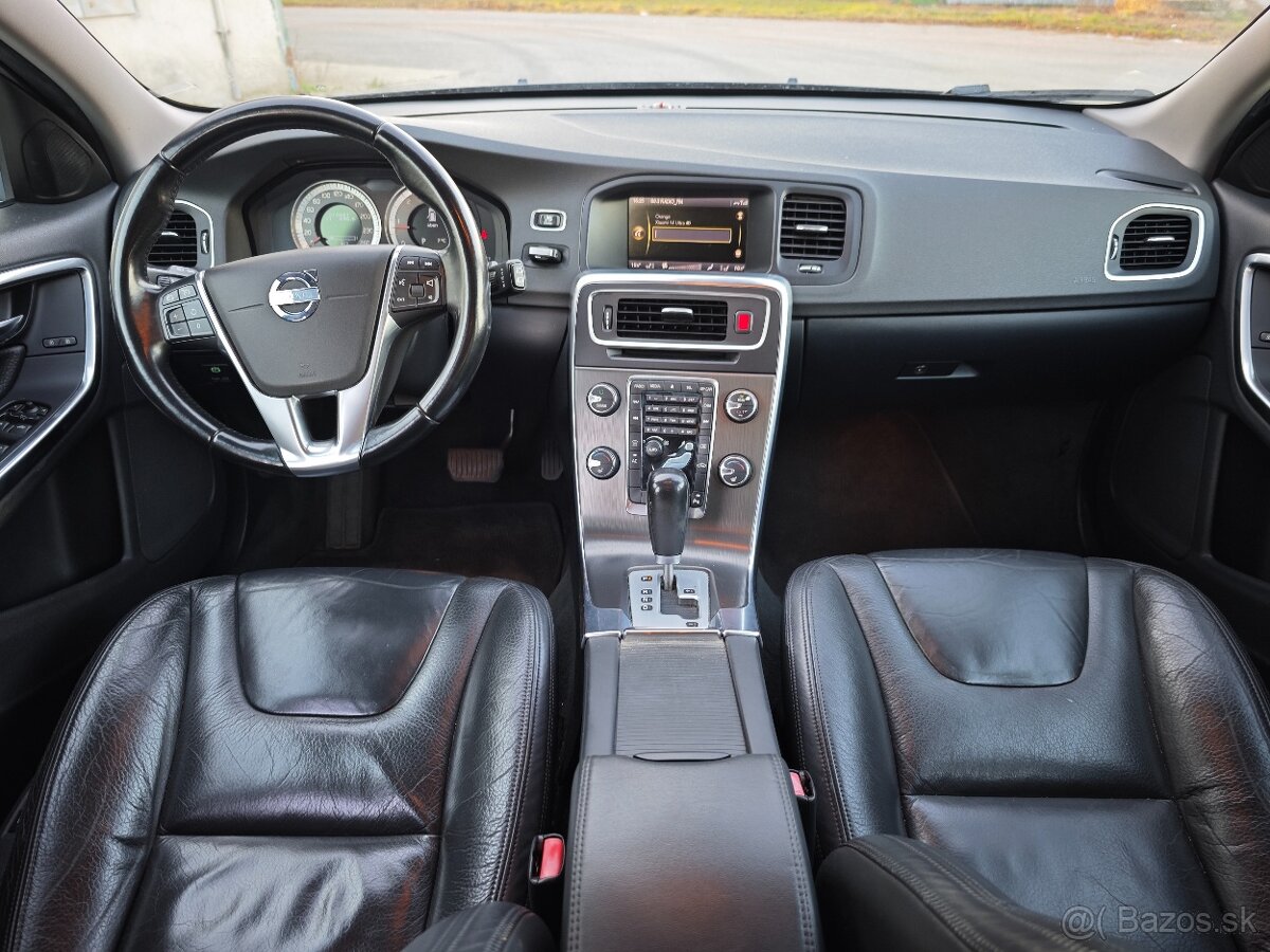 Volvo V60 D5 Summum 2012 - 11