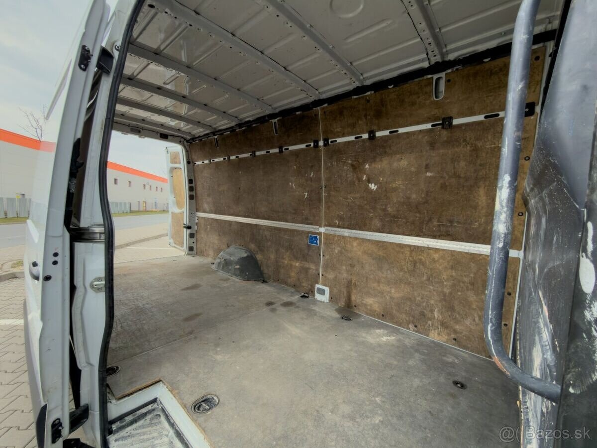 Mercedes Sprinter - 11