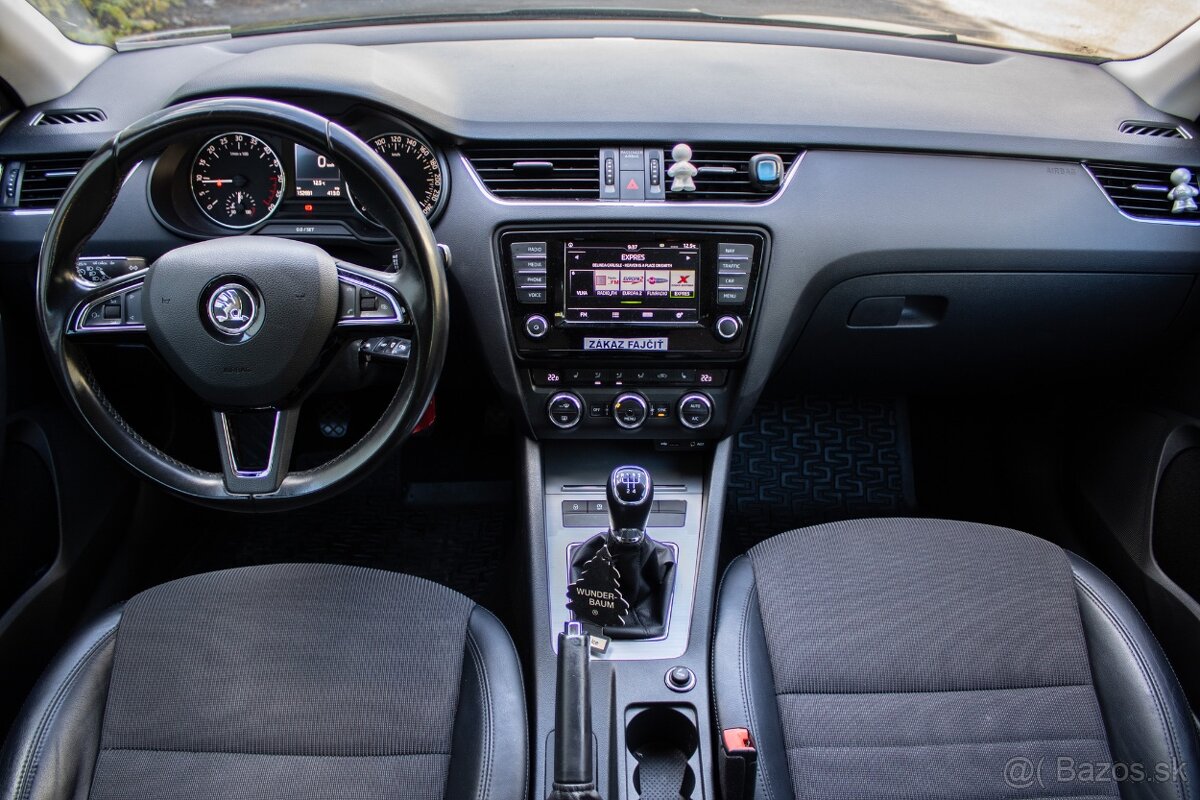 Škoda Octavia Combi 2016 - 11