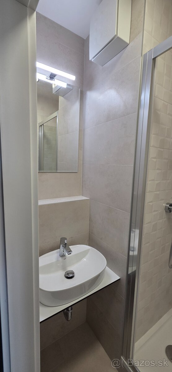 Útulná garsónka na prenájom - 11