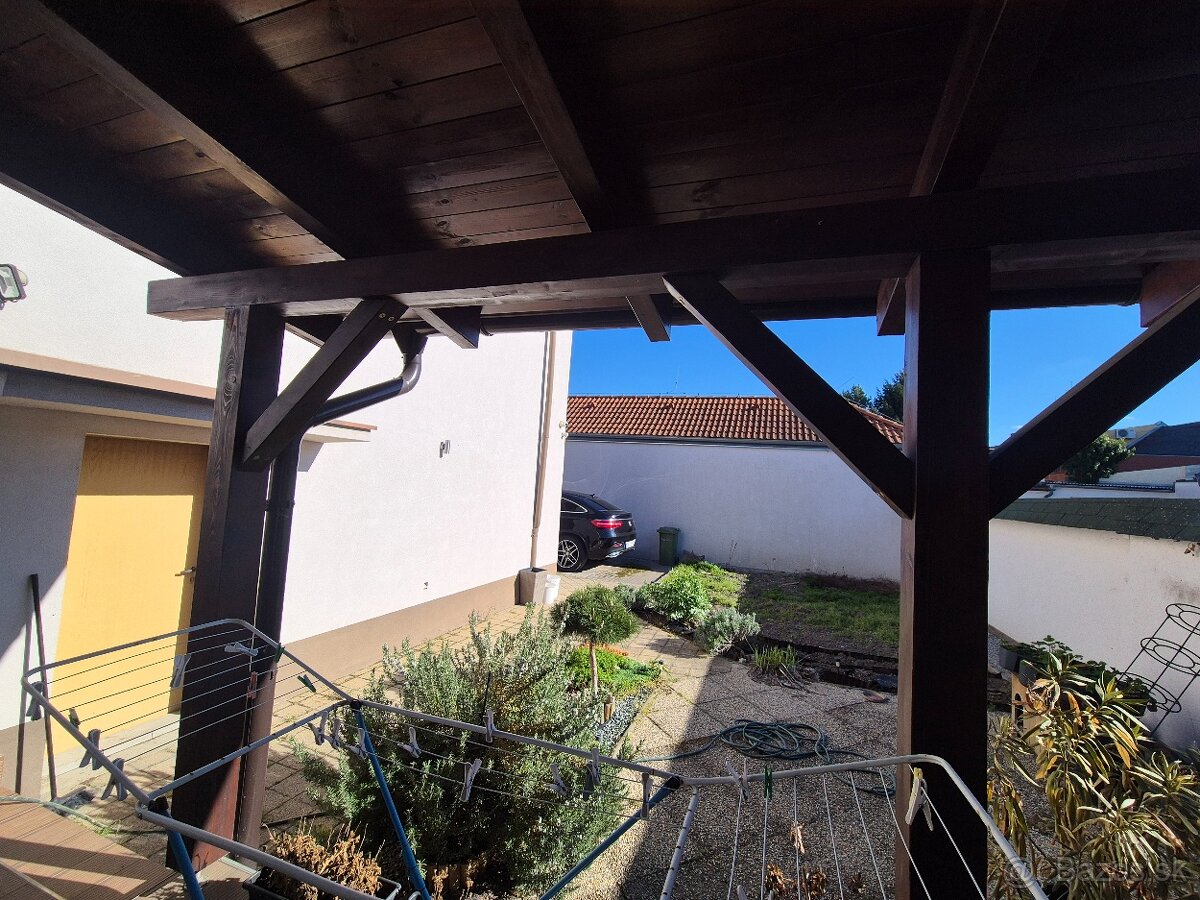 ZĽAVA 2000,- EUR PRÍSTREŠOK - 11