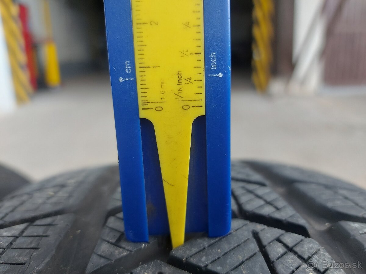 215/65R17 PIRELLI zimne pneumatiky SUV - 11