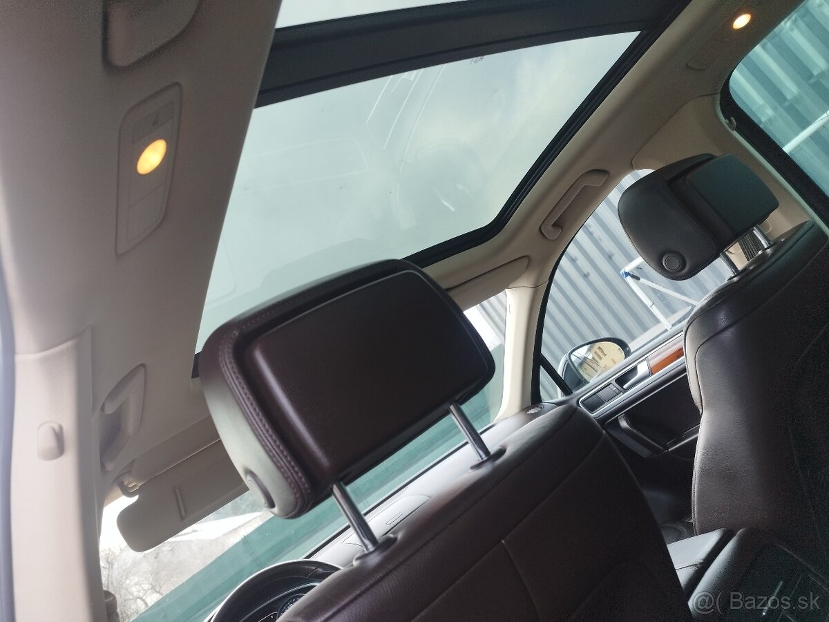 VW Touareg 3.0 tdi - 11