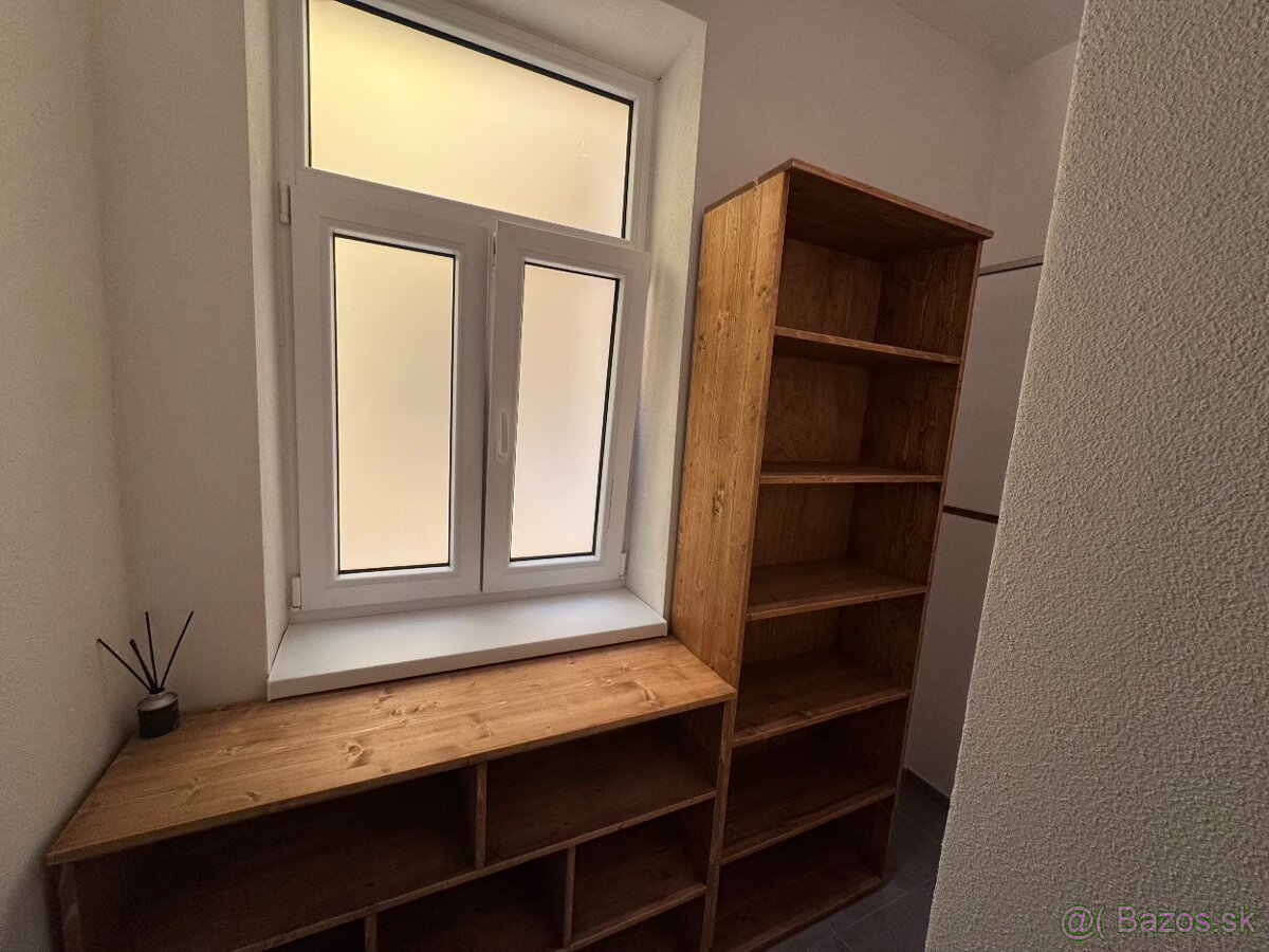 Prenájom bytu – Rožňava, Námestie baníkov - 11