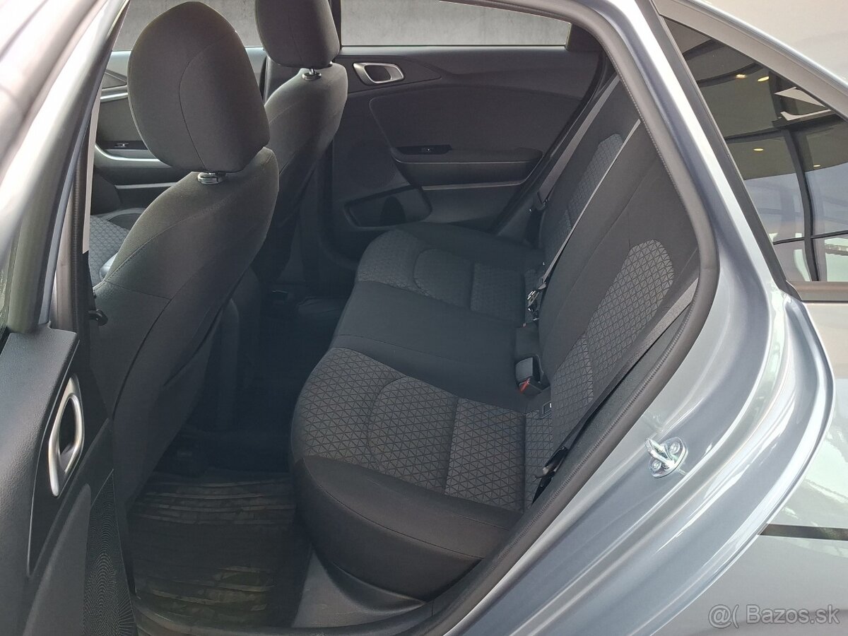 Kia CEED 1,5 T-GDi M6 SILVER PACK103kW/140k - 11