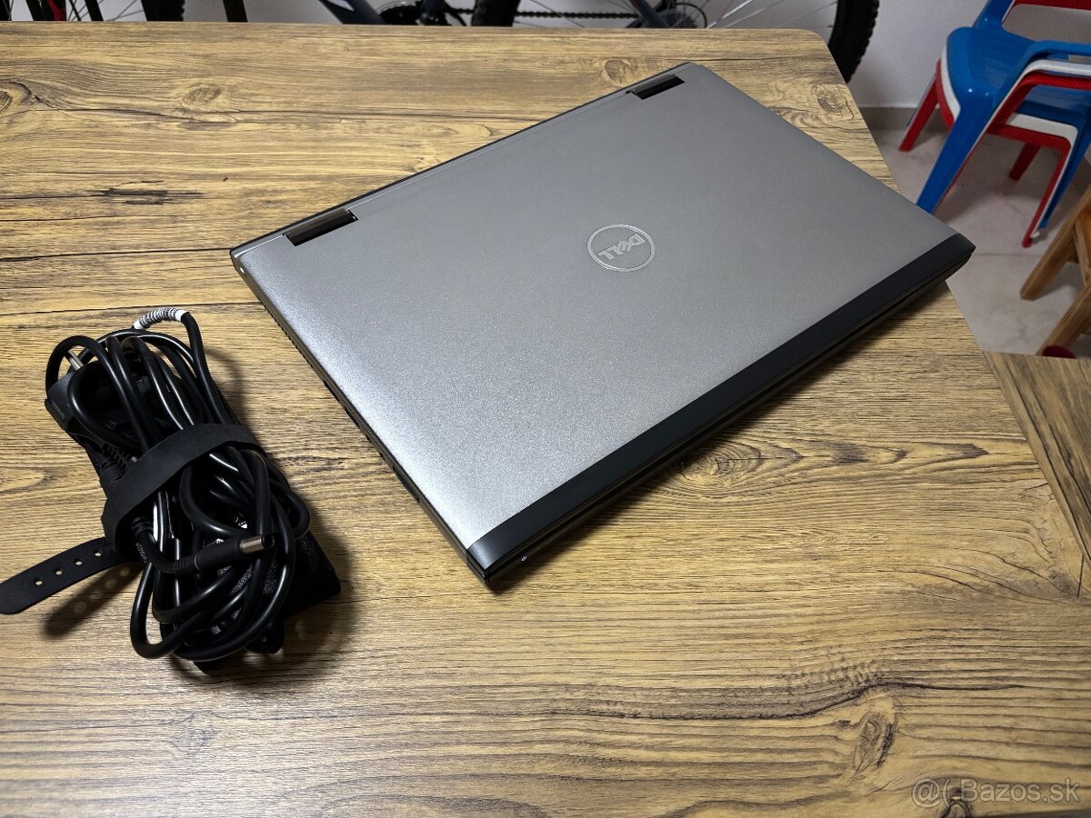 17.3"/Dell/Notebook/i3/8GB RAM DDR3/512GB SSD/Intel HD 2GB - 11