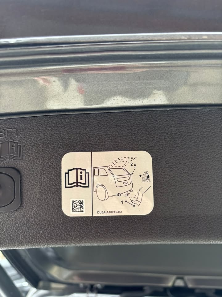 Ford Kuga ST Line - 11