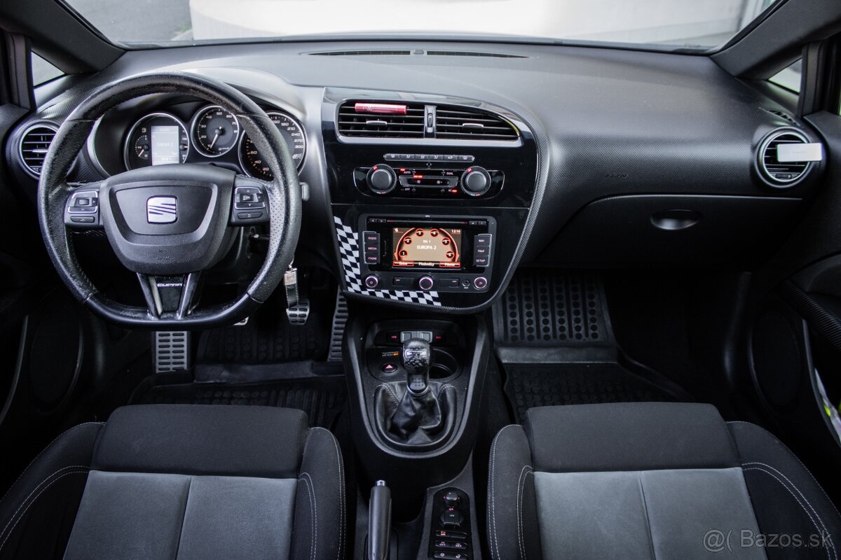 Seat Leon 2.0 TSI CUPRA R310 - 11