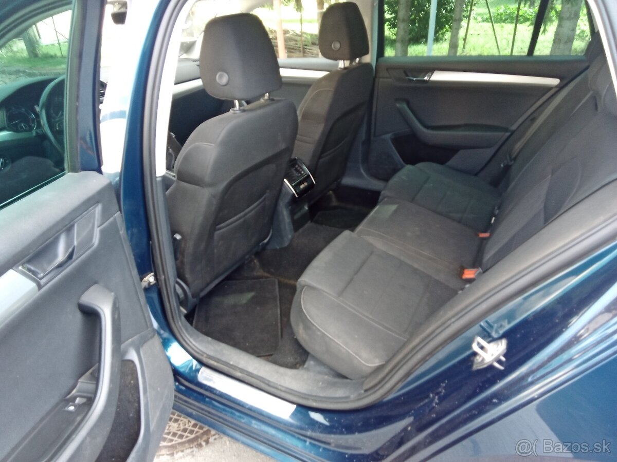 Škoda Superb combi 1,6 TDI 88kw r.2016 - 11