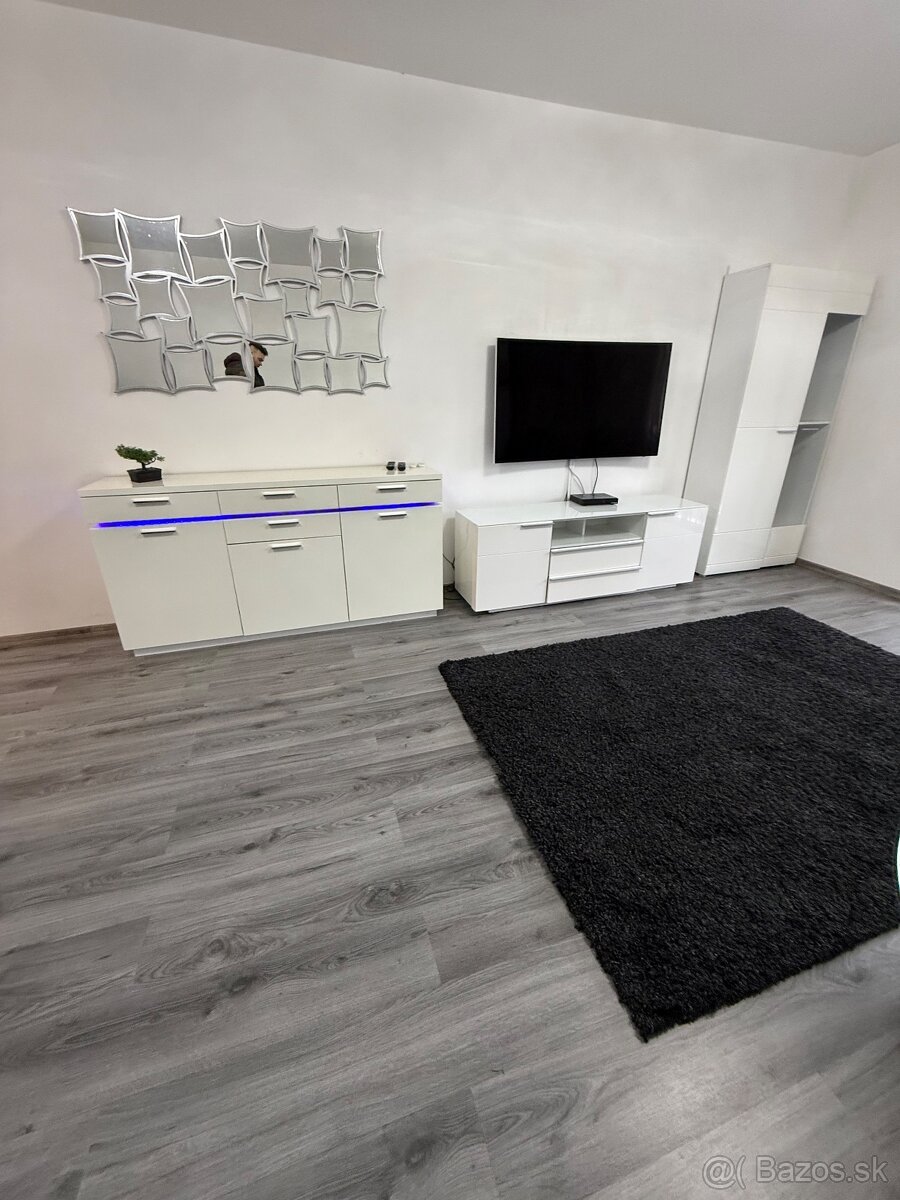 Prenajom novostavba colorhaus - 11