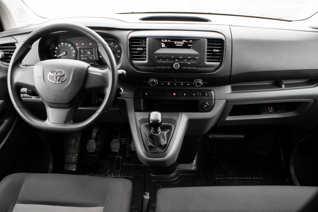 Toyota Proace 2.0 D-4D, 106kW (2022) - 11