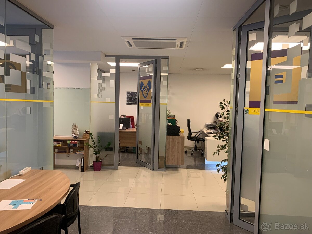Prenájom reprezentatívnych kancelárskych priestorov v centre - 11