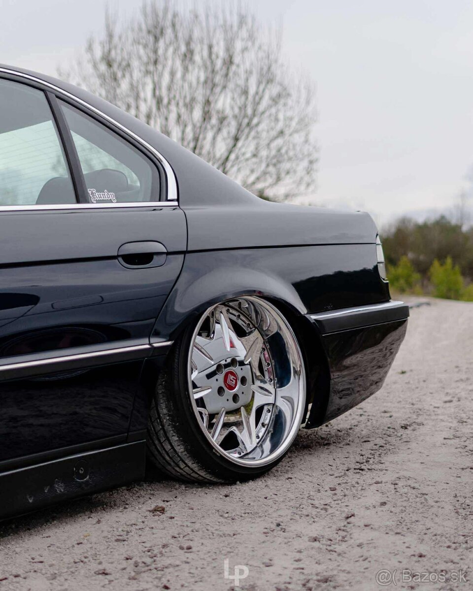 BMW E38 740i drift/stance car (ex Don Musk) - 11