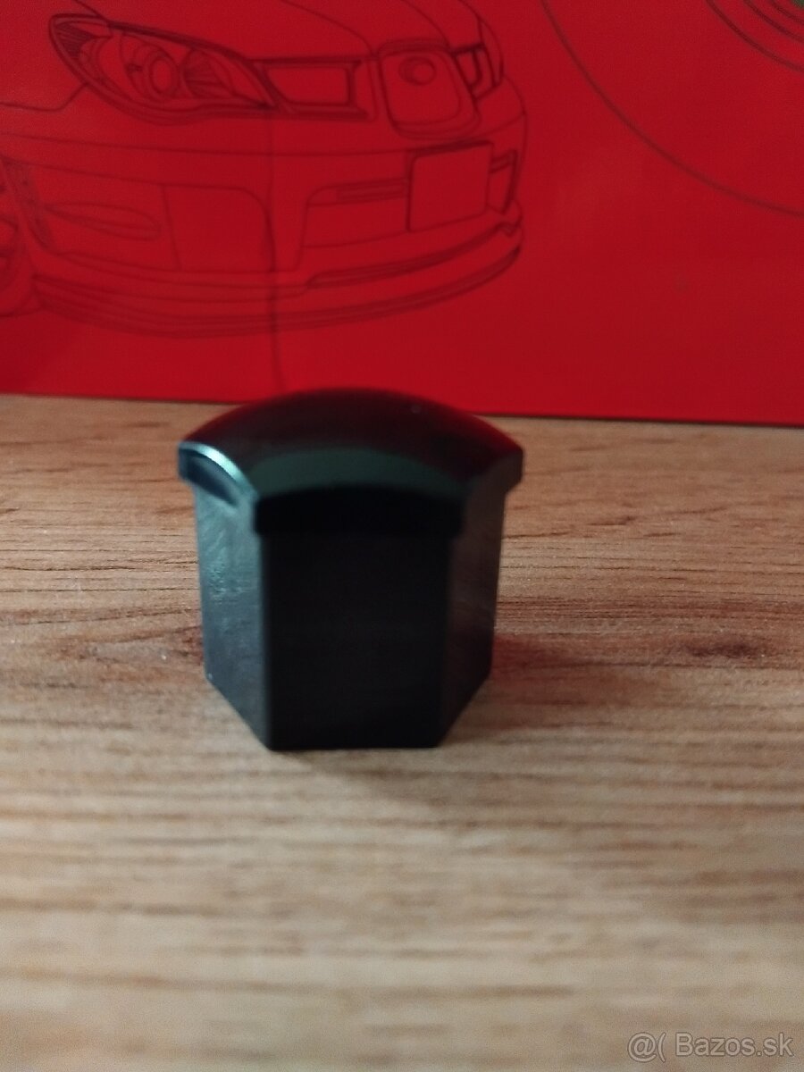 Ozdobné krytky brzdových strmenou a šrobov - 11