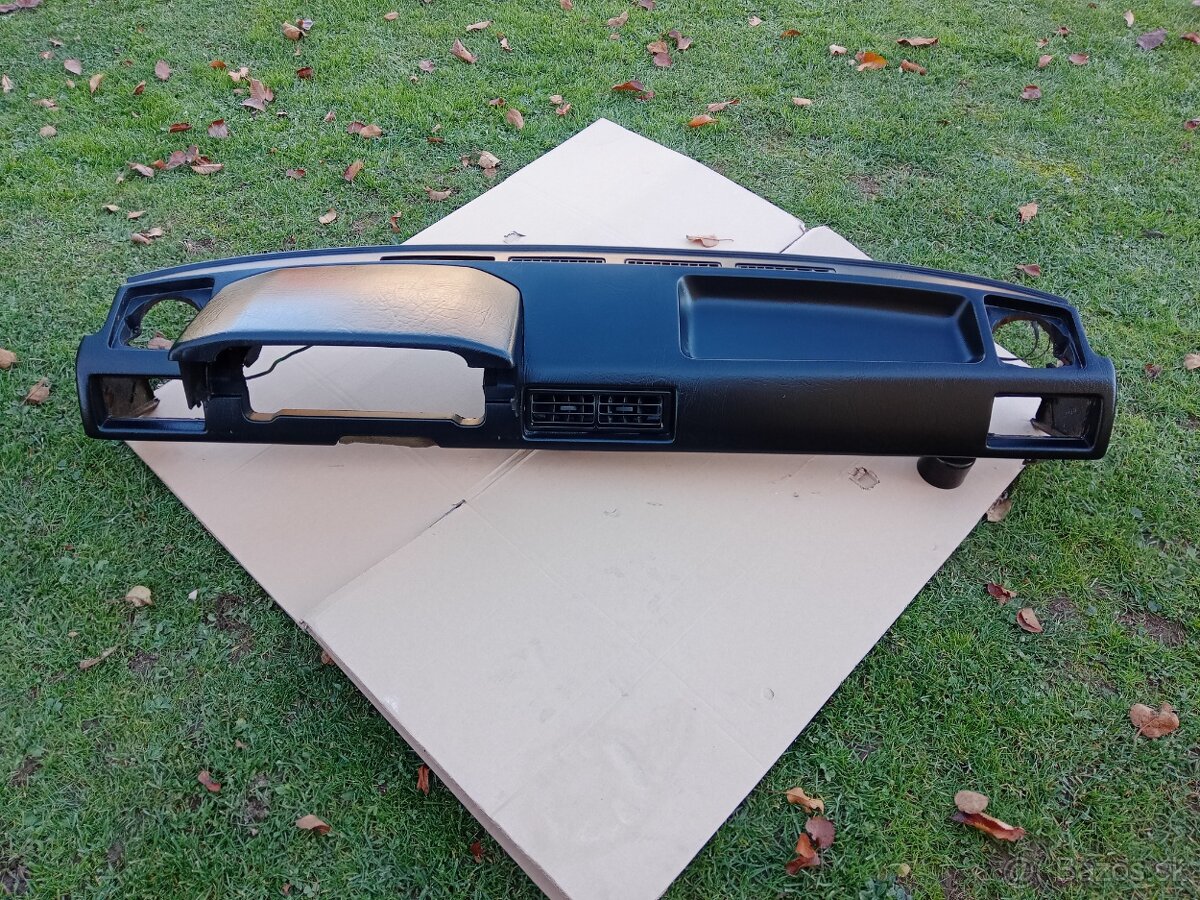 diely na Audi 80 B2 sedan - 11