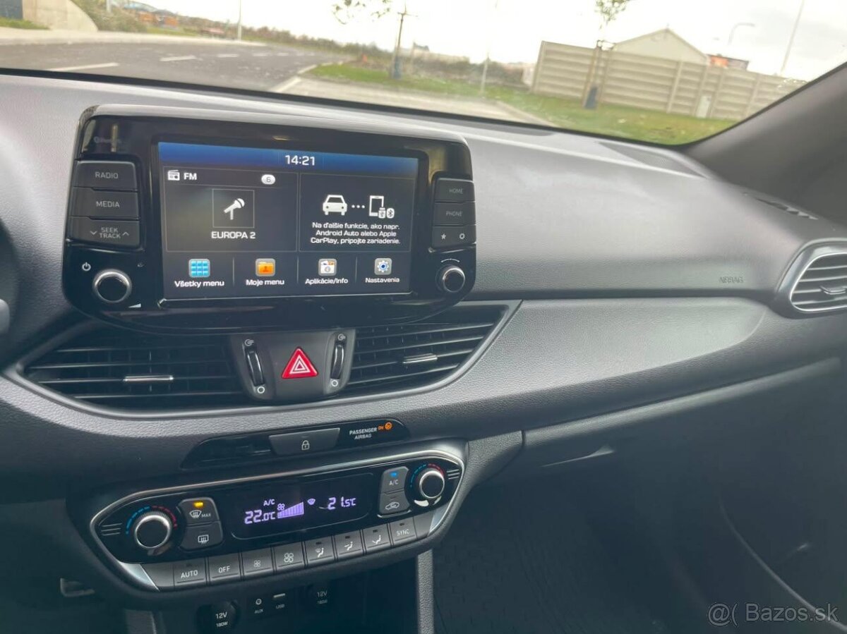 Hyundai i30 N-LINE - 11