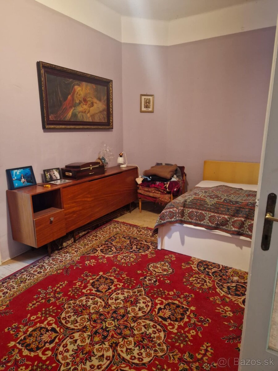 Cífer- ponúkame na predaj 4 izbový dom v Cíferi. - 11